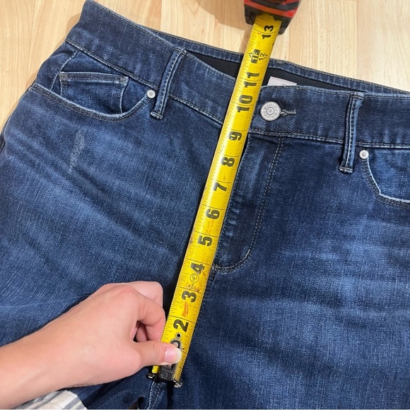 Chicos Womens Dark Wash Elastic Band Distressed Skinny Jeans Size 1/8 - Picture 5 of 8